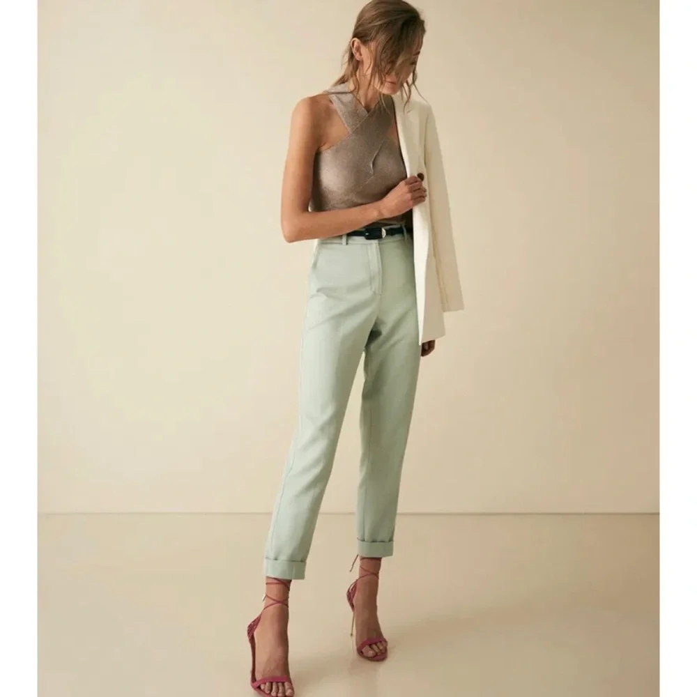 Reiss metallic criss cross halter top in silver NEW - Picture 2 of 9